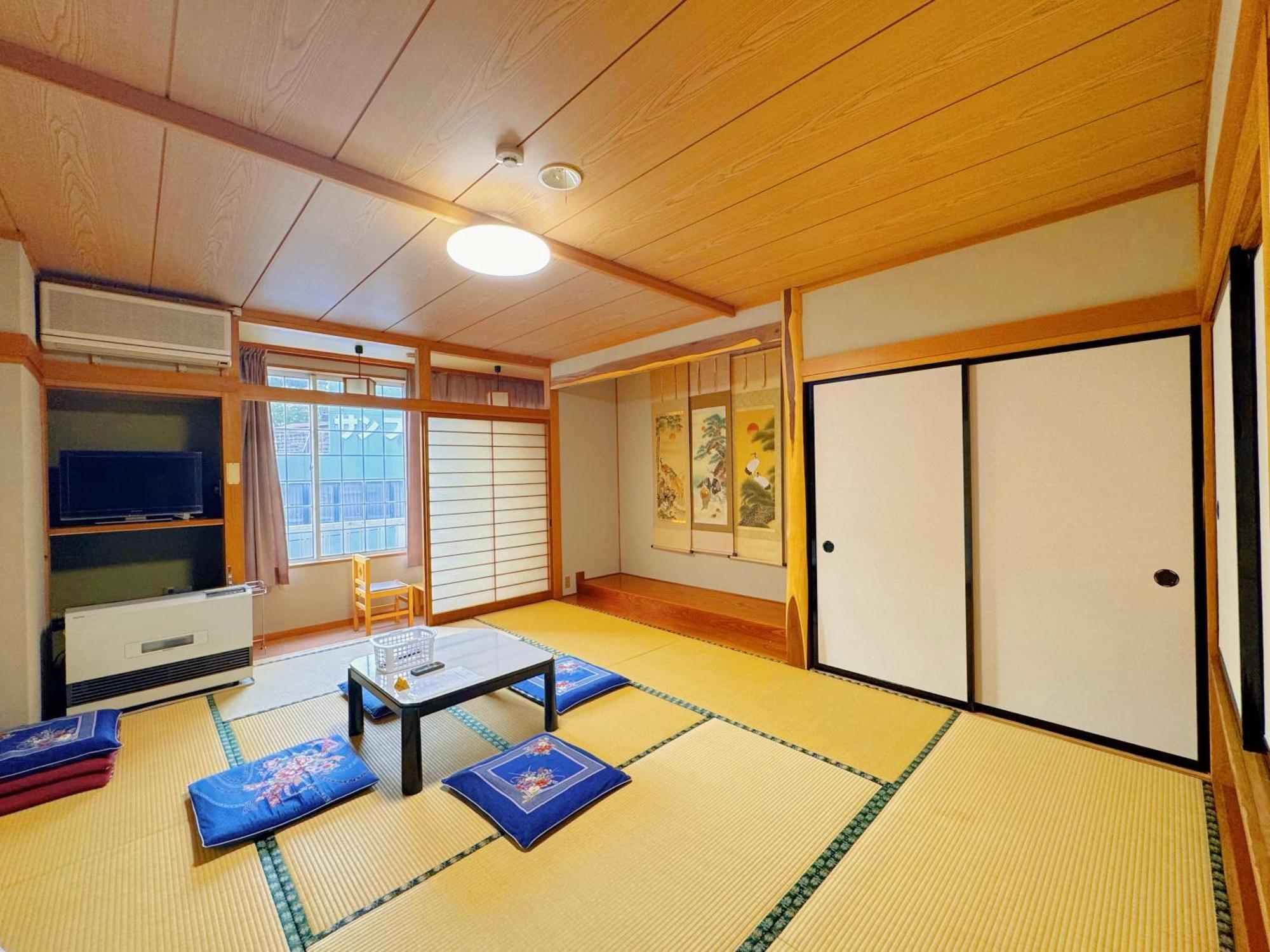 Snowhouse Memorie Hotel-石打丸山 Seki  Exterior photo